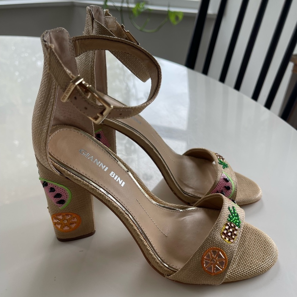 Gianni Bini Joenahtwo Straw Fruit Embellished Block Heels - 7 - Picture 2 of 5